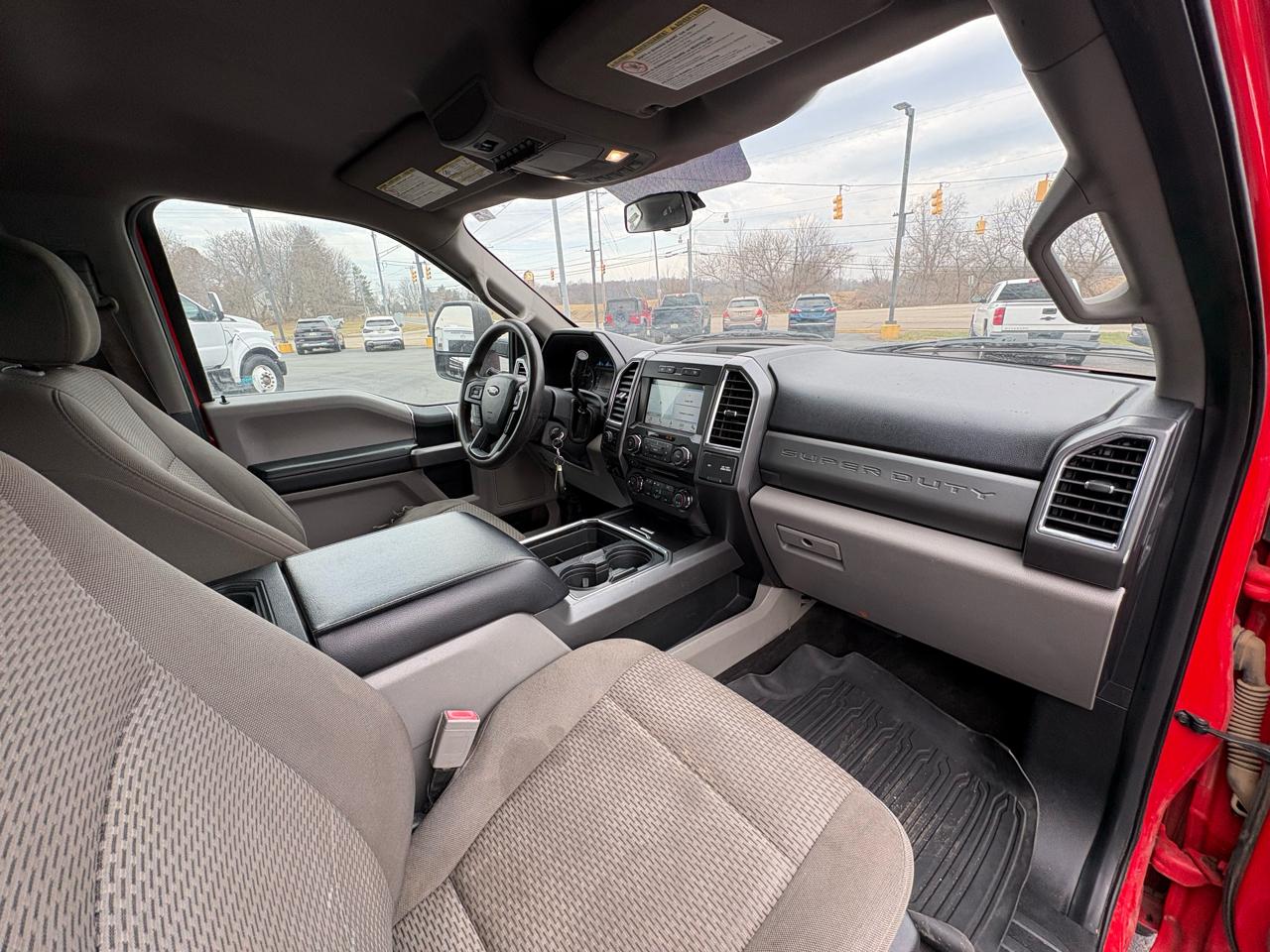 Ford Super Duty F-350 SRW King Ranch 4WD Crew Cab 8' Box 2018