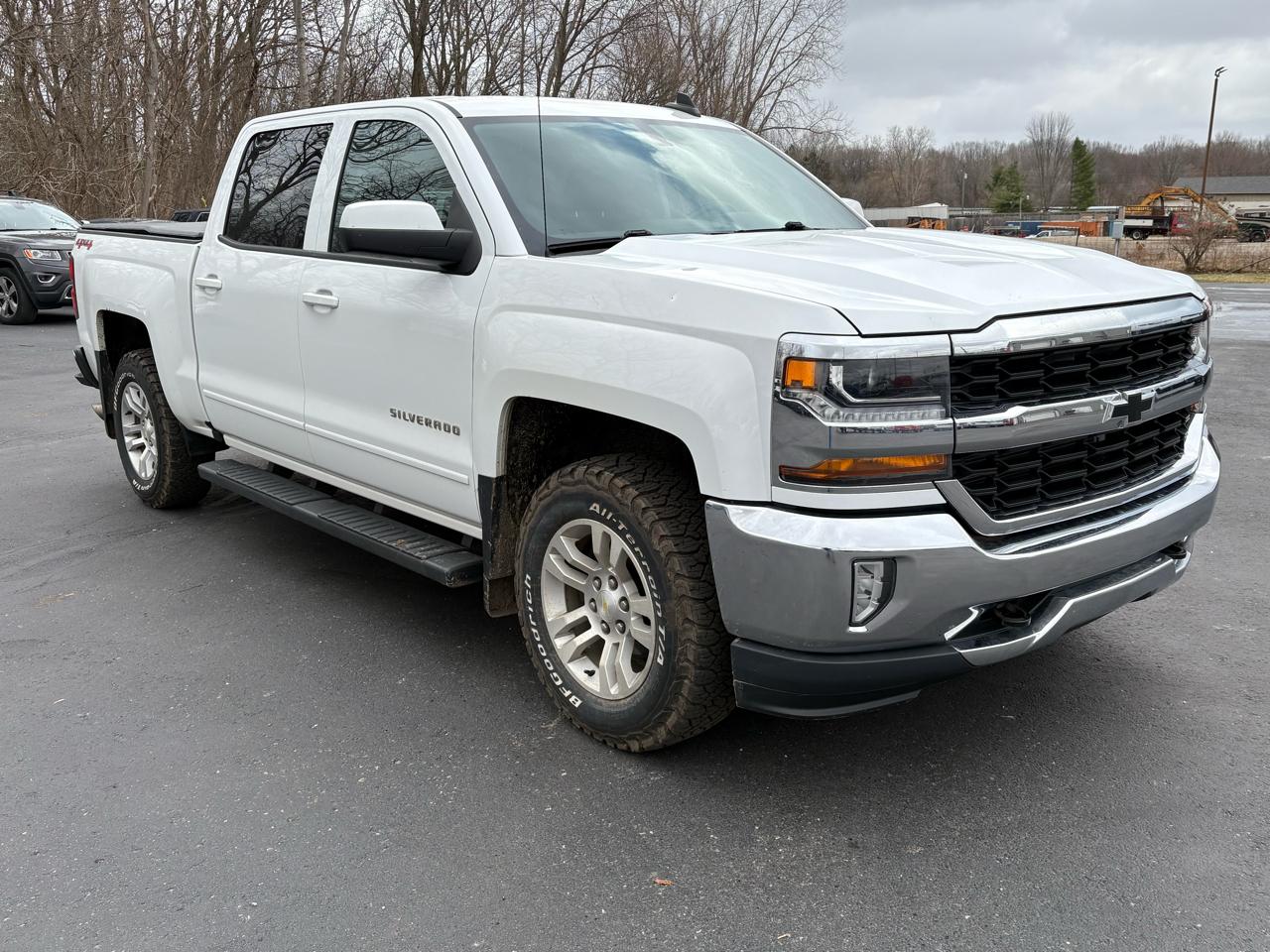 Chevrolet Silverado 1500 4WD Crew Cab 143.5" LT w/1LT 2016