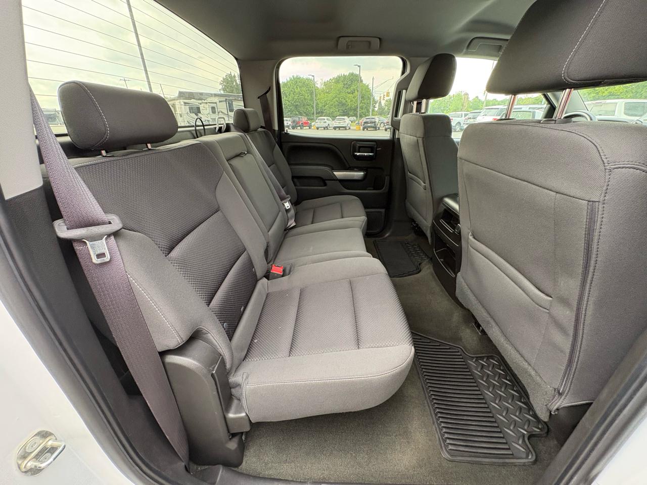 Chevrolet Silverado 1500 4WD Crew Cab 143.5" LT w/1LT 2016