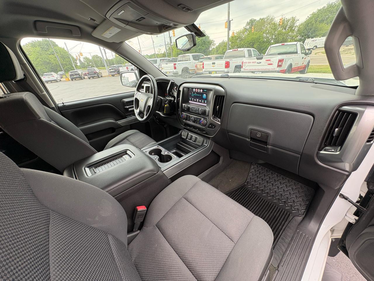 Chevrolet Silverado 1500 4WD Crew Cab 143.5" LT w/1LT 2016