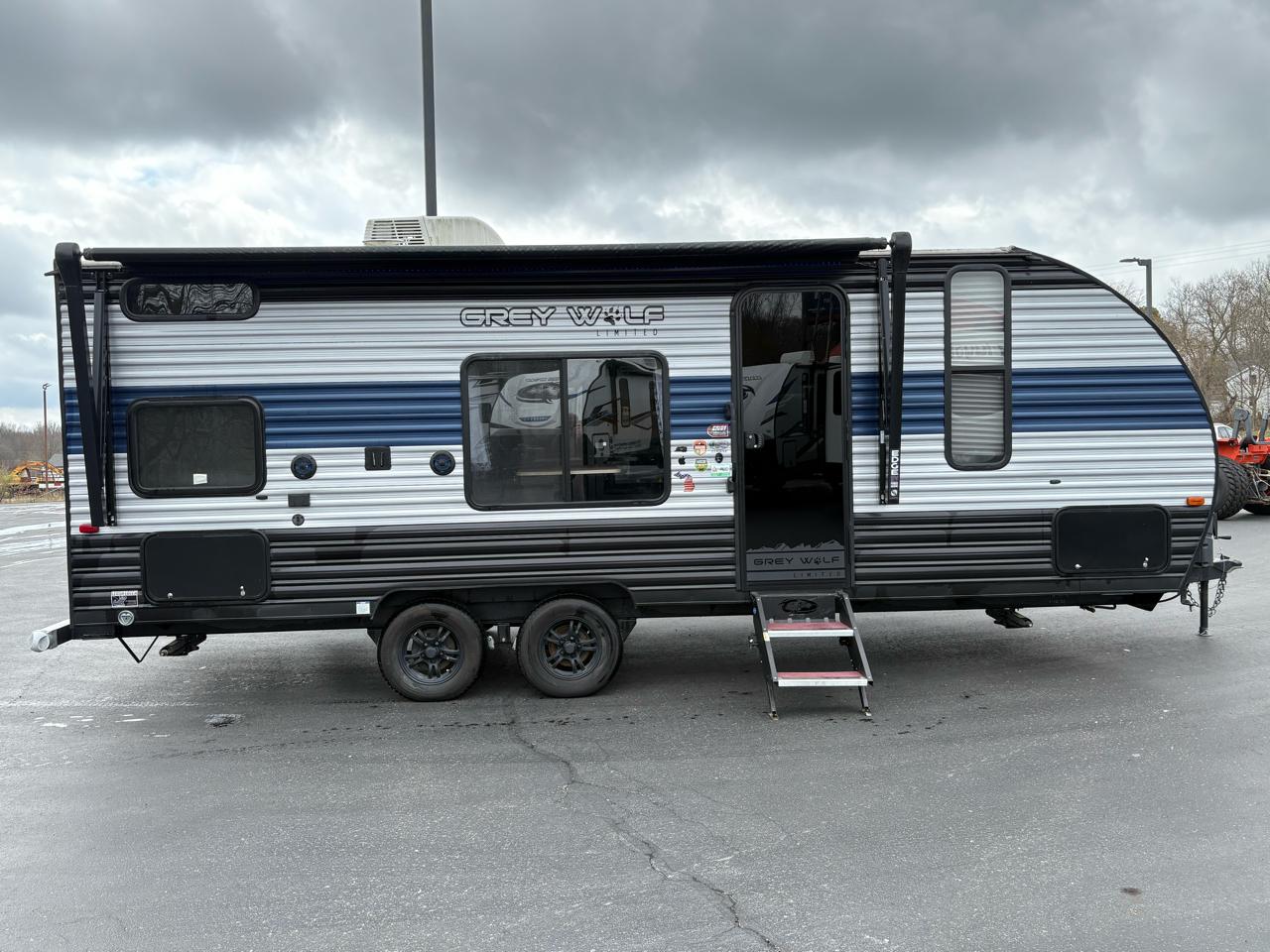 Forest River Cherokee  2021