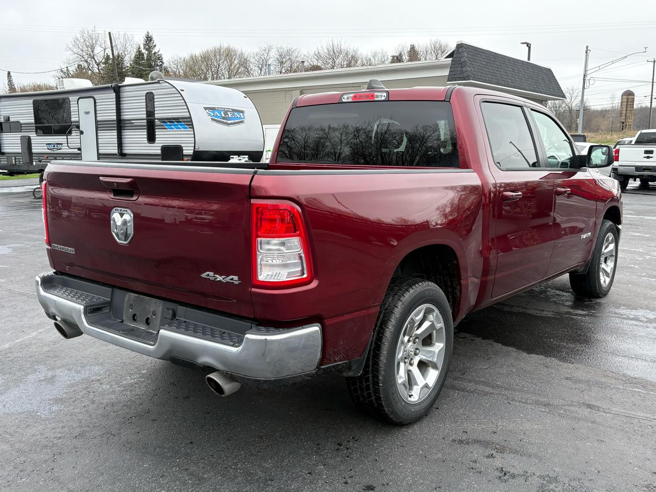 RAM 1500 Big Horn 4x4 Crew Cab 5'7" Box 2022