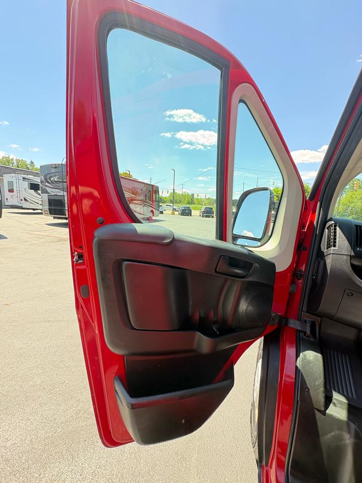RAM ProMaster Cargo Van 1500 Low Roof 136" WB 2021