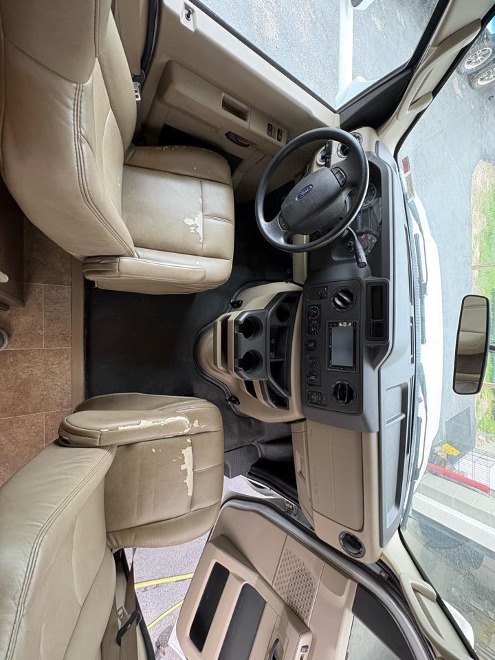 Ford E-Series Cutaway  2018