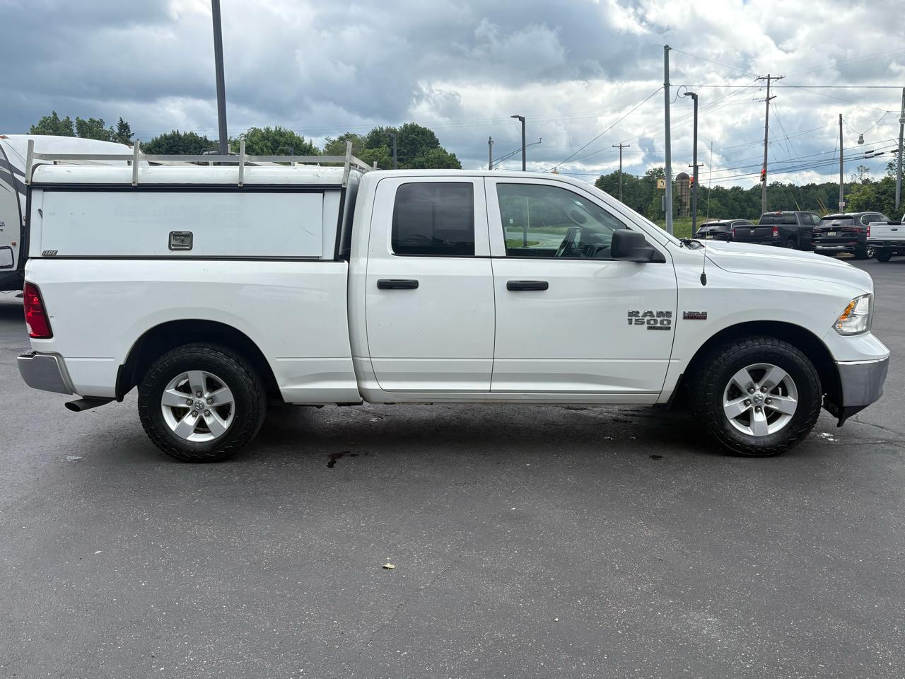 RAM 1500 Classic Tradesman 4x2 Quad Cab 6'4" Box 2021