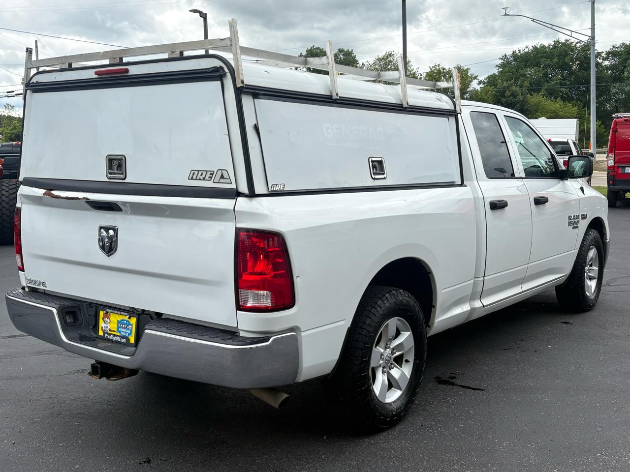 RAM 1500 Classic Tradesman 4x2 Quad Cab 6'4" Box 2021