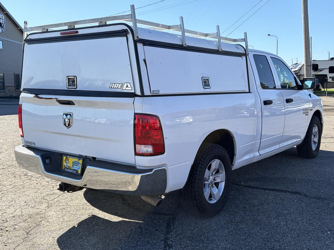 RAM 1500 Classic Tradesman 4x2 Quad Cab 6'4" Box 2021