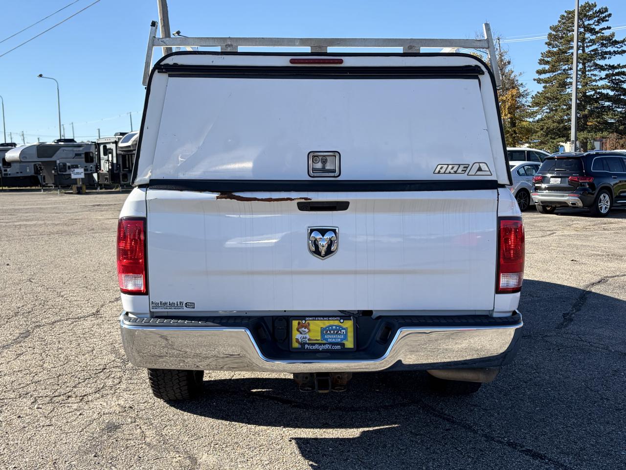 RAM 1500 Classic Tradesman 4x2 Quad Cab 6'4" Box 2021