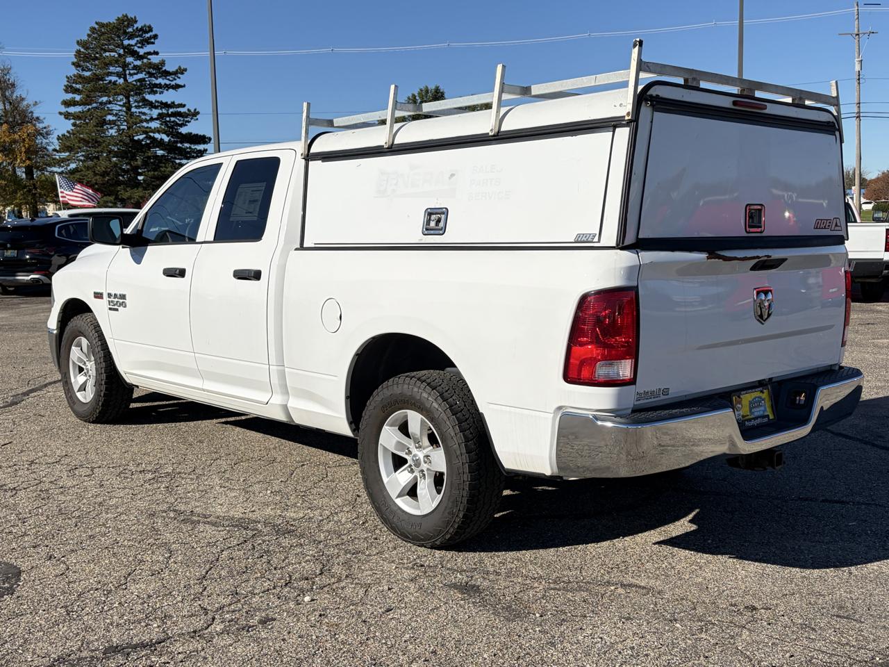 RAM 1500 Classic Tradesman 4x2 Quad Cab 6'4" Box 2021