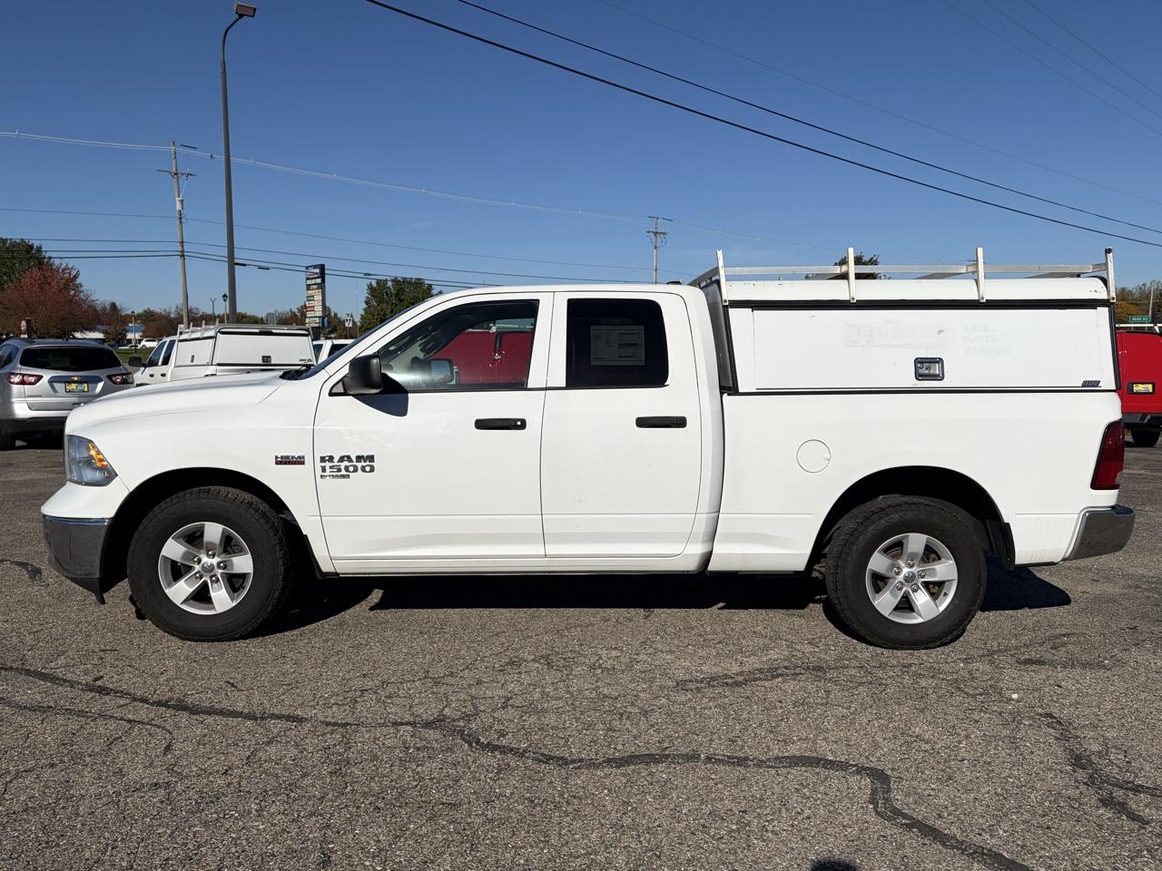 RAM 1500 Classic Tradesman 4x2 Quad Cab 6'4" Box 2021