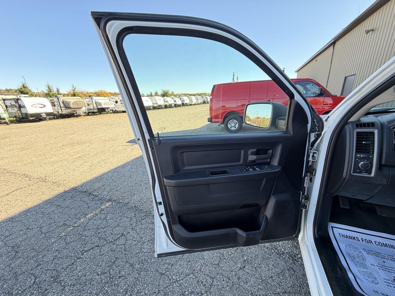 RAM 1500 Classic Tradesman 4x2 Quad Cab 6'4" Box 2021