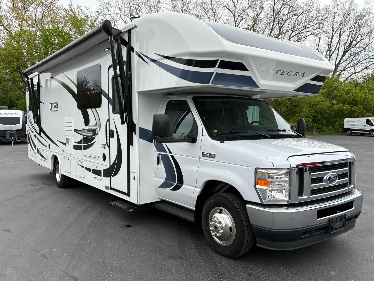 Ford E-Series Cutaway  2021