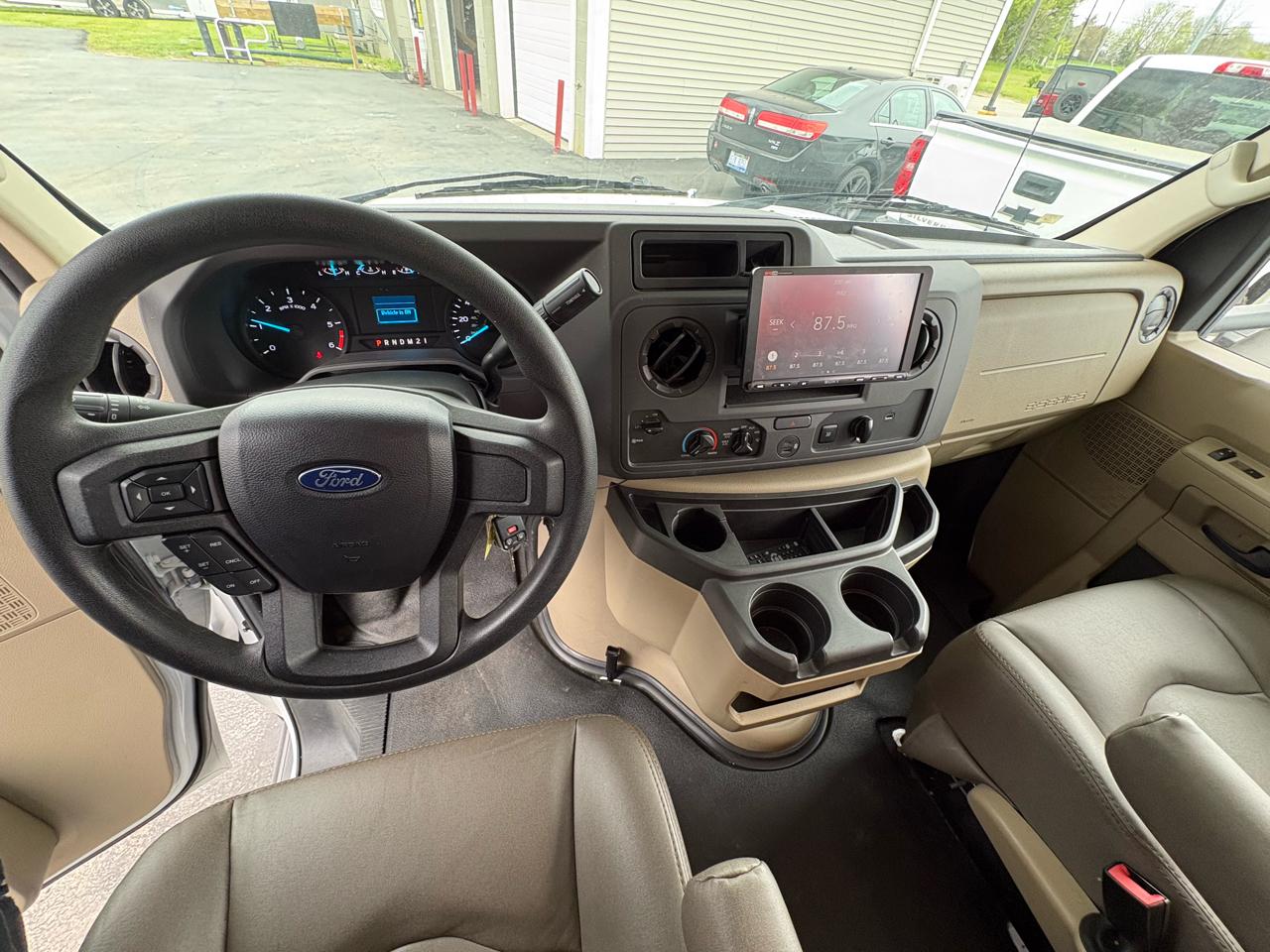 Ford E-Series Cutaway  2021