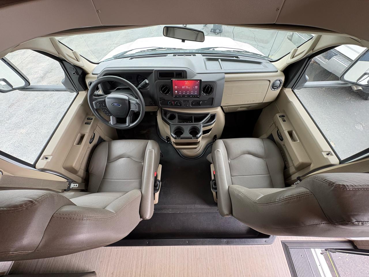 Ford E-Series Cutaway  2021