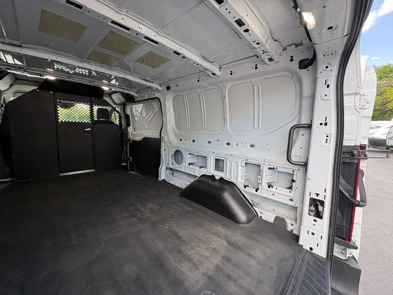 Ford Transit Cargo Van T-250 130" Low Rf 9070 GVWR RWD 2023