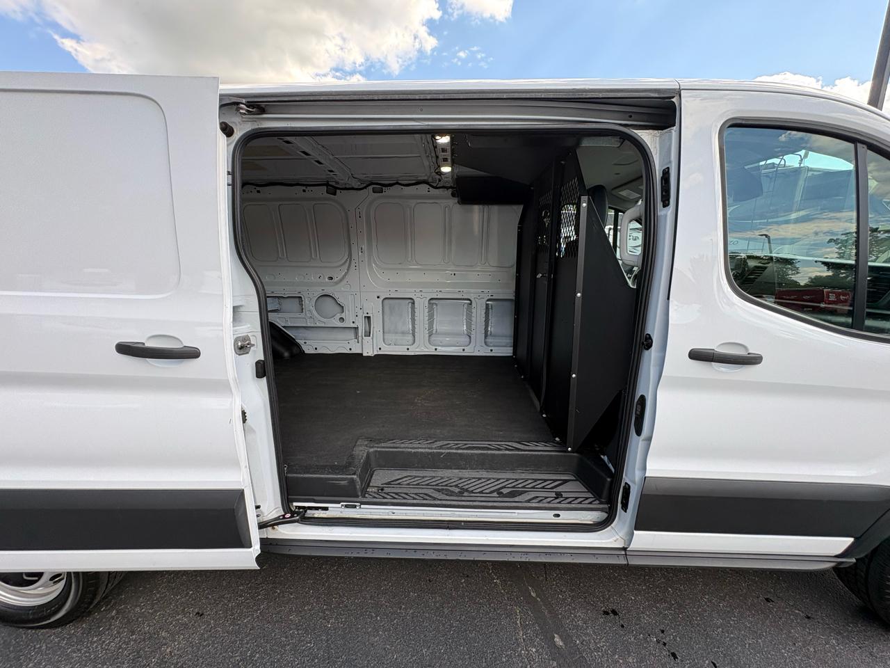 Ford Transit Cargo Van T-250 130" Low Rf 9070 GVWR RWD 2023