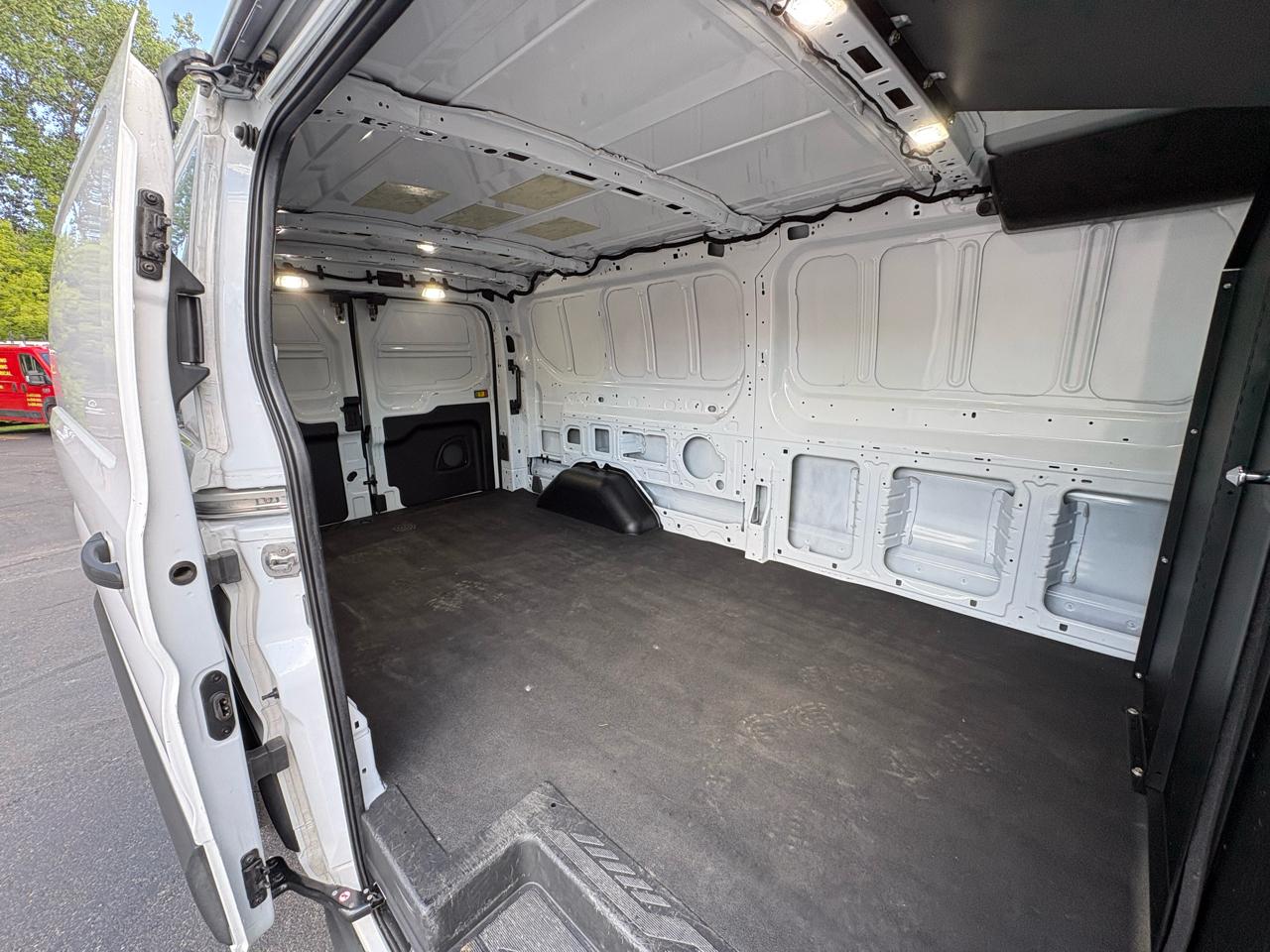 Ford Transit Cargo Van T-250 130" Low Rf 9070 GVWR RWD 2023