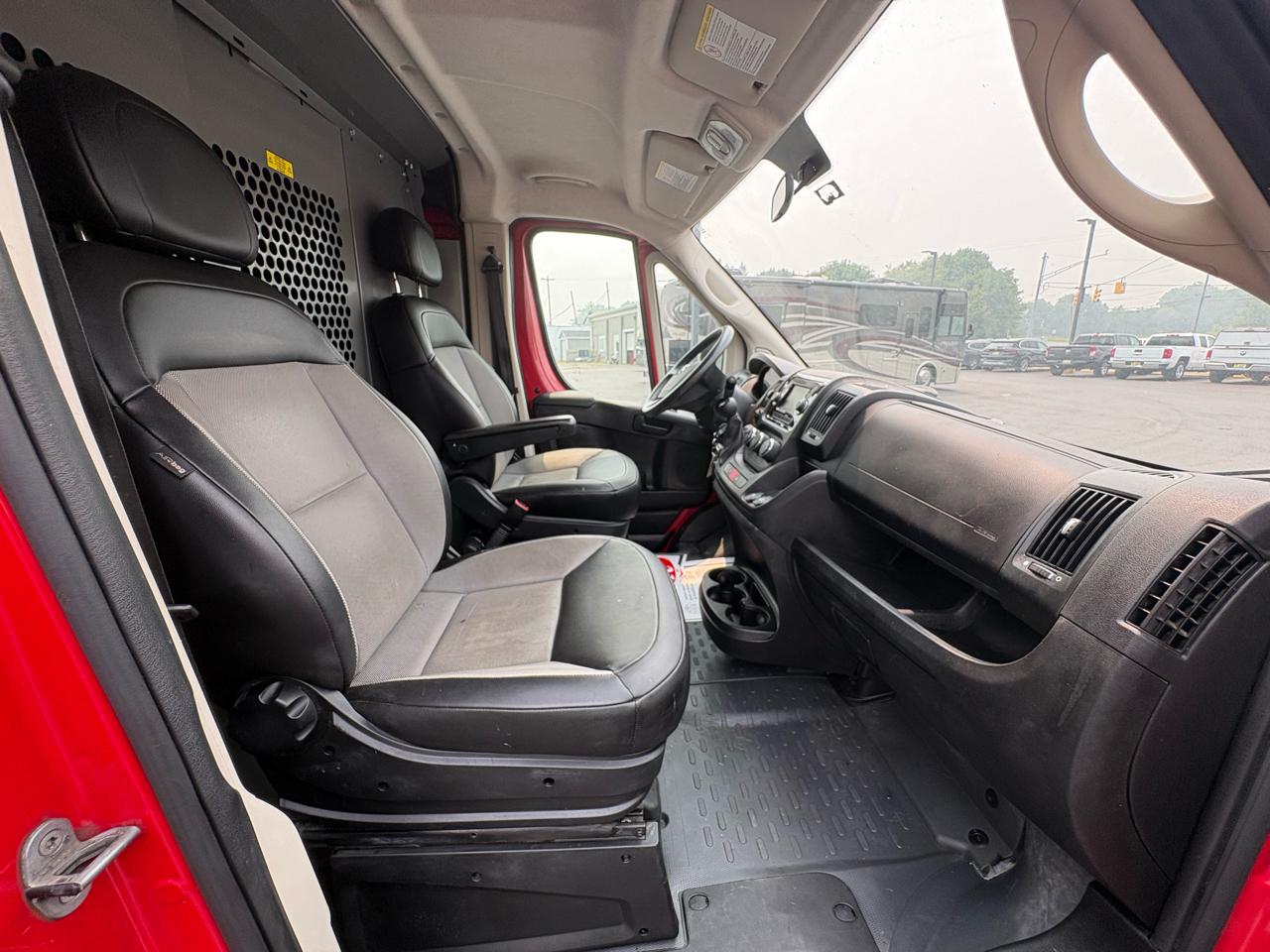 RAM ProMaster Cargo Van 1500 Low Roof 136" WB 2021