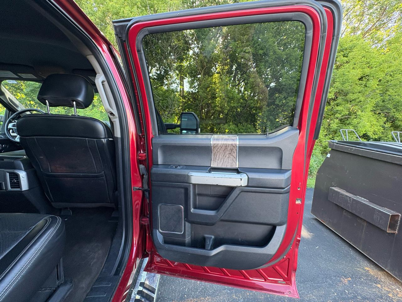 Ford Super Duty F-350 SRW King Ranch 4WD Crew Cab 8' Box 2018