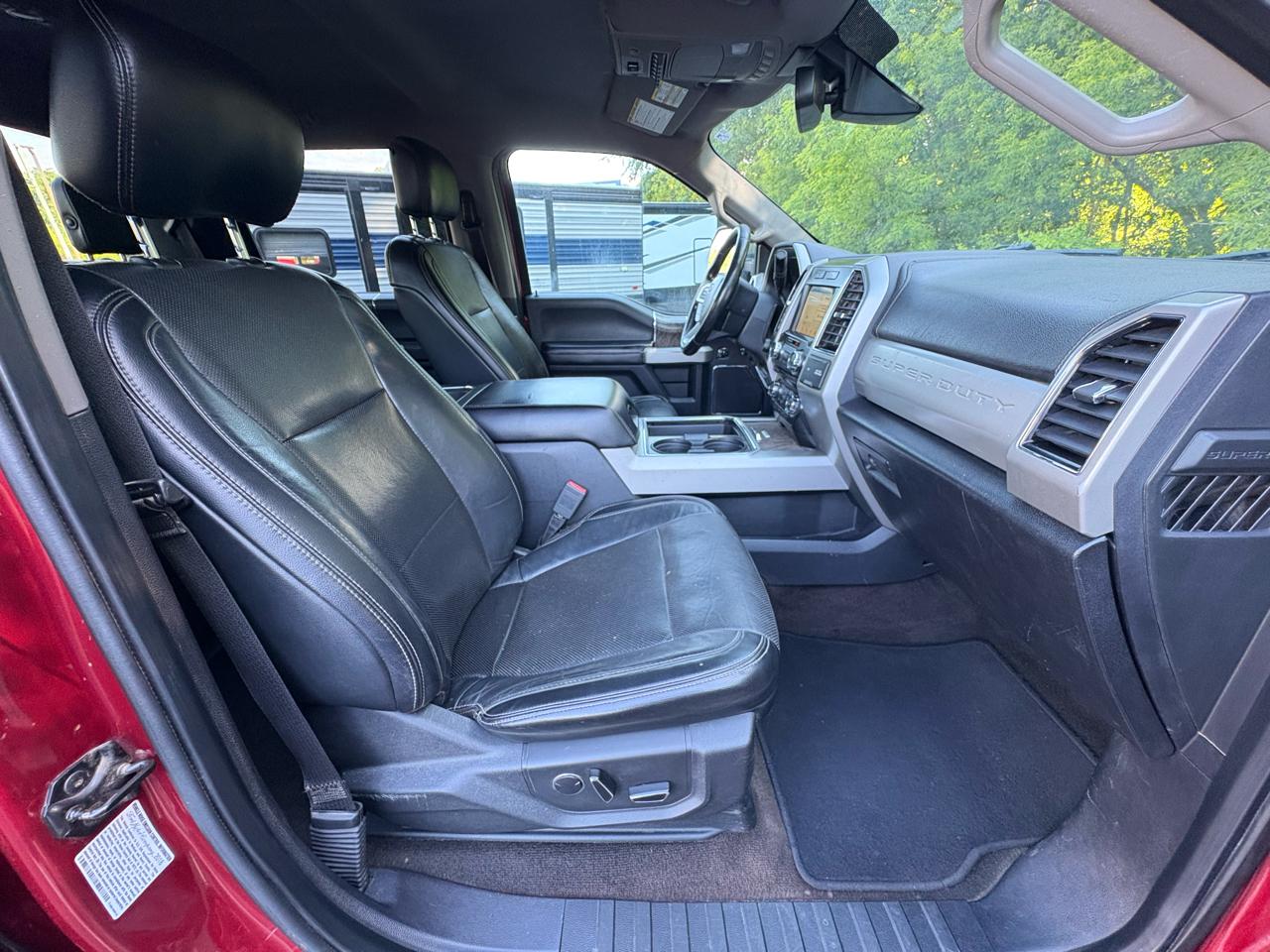 Ford Super Duty F-350 SRW King Ranch 4WD Crew Cab 8' Box 2018