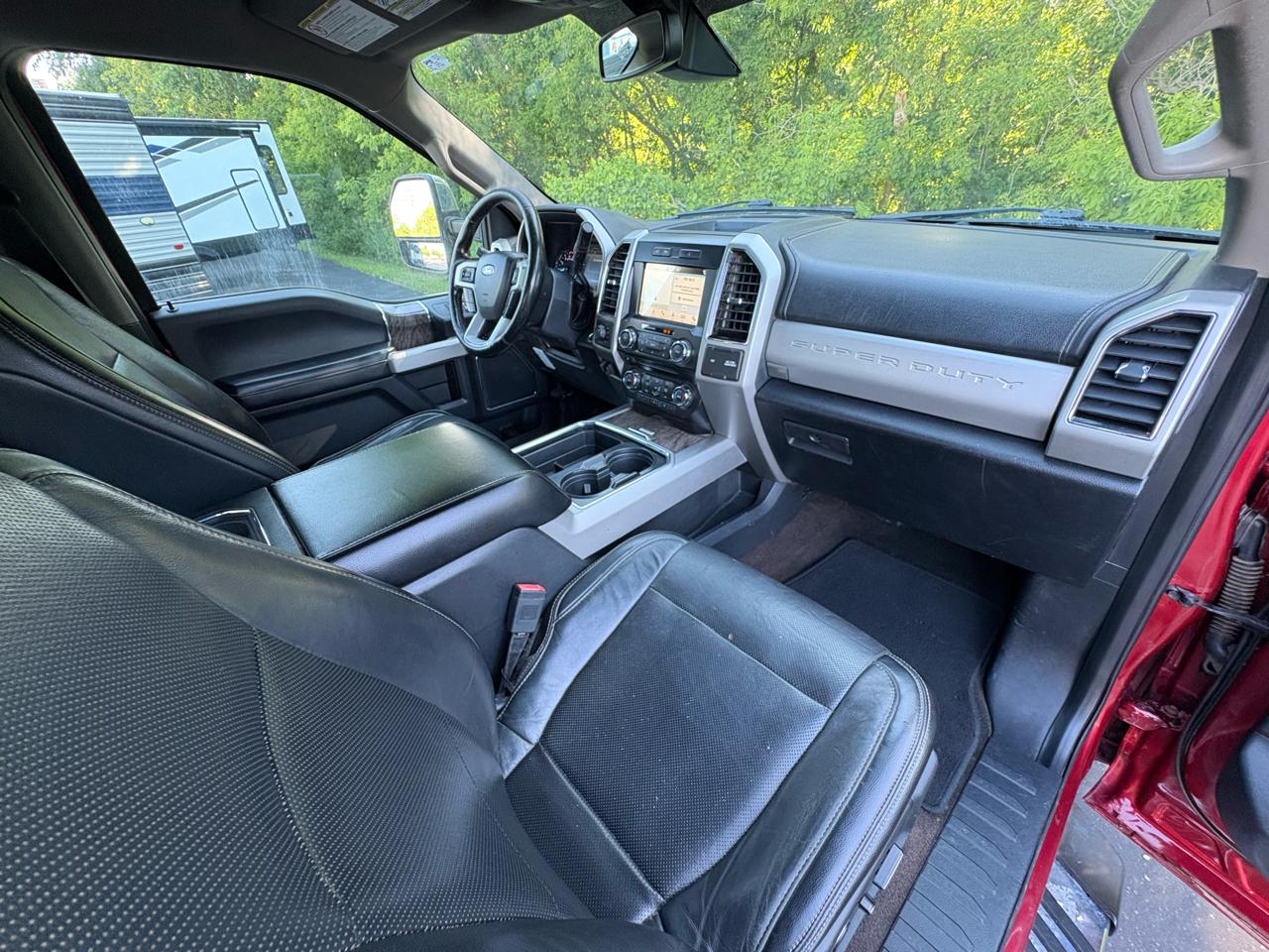 Ford Super Duty F-350 SRW King Ranch 4WD Crew Cab 8' Box 2018