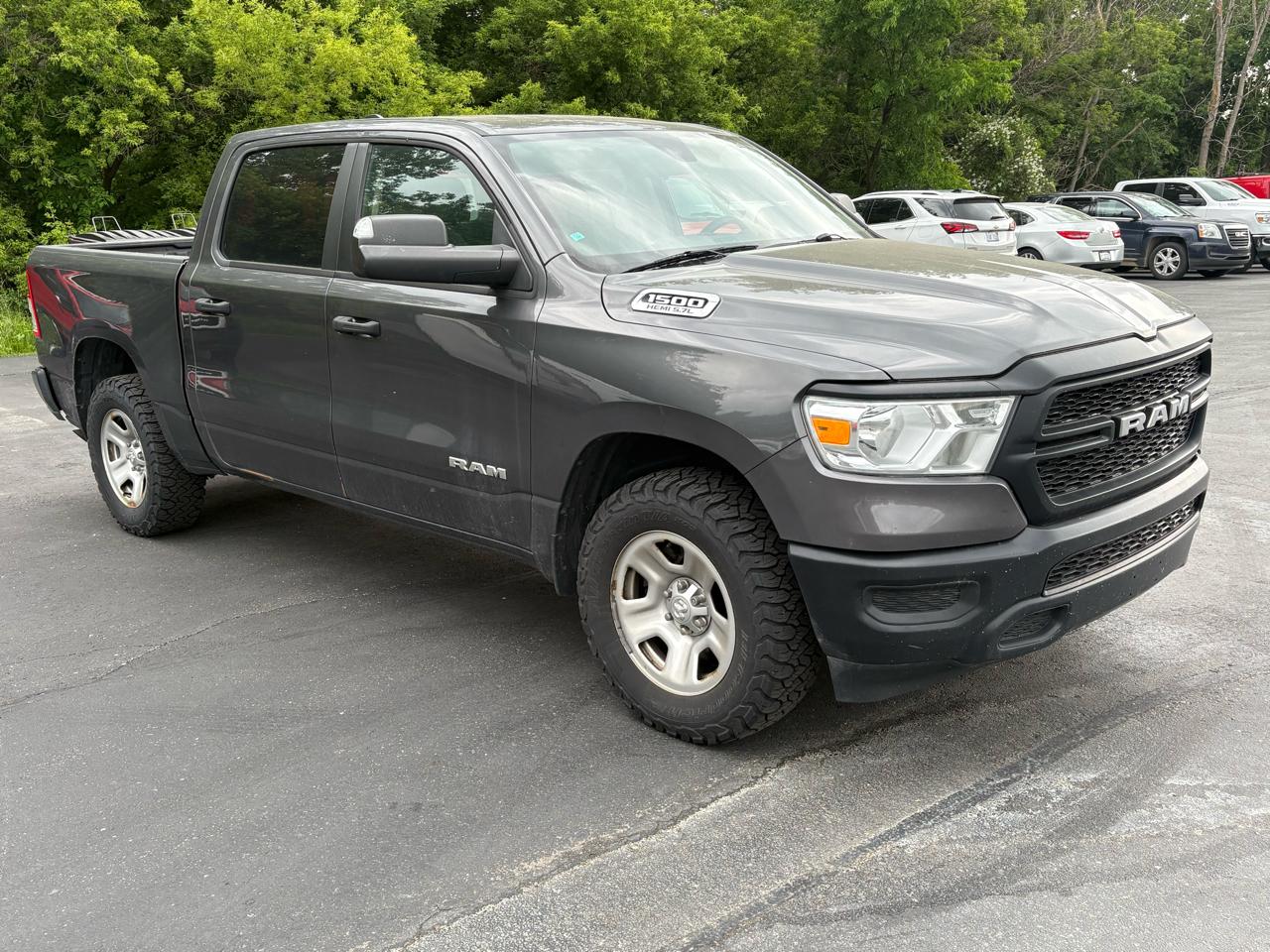 RAM 1500 Tradesman 4x4 Crew Cab 5'7" Box 2019