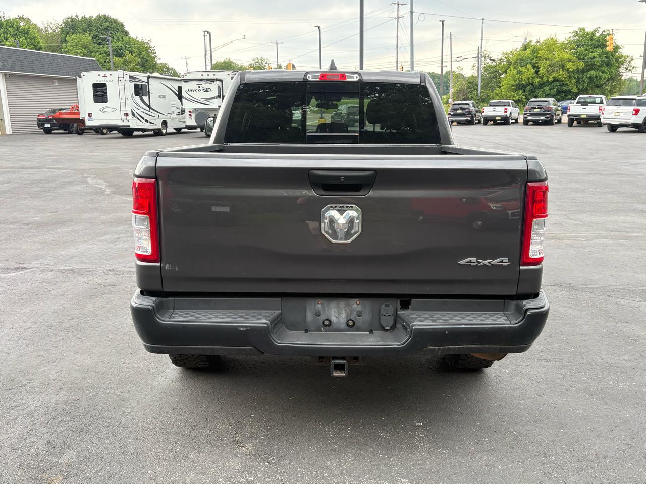 RAM 1500 Tradesman 4x4 Crew Cab 5'7" Box 2019