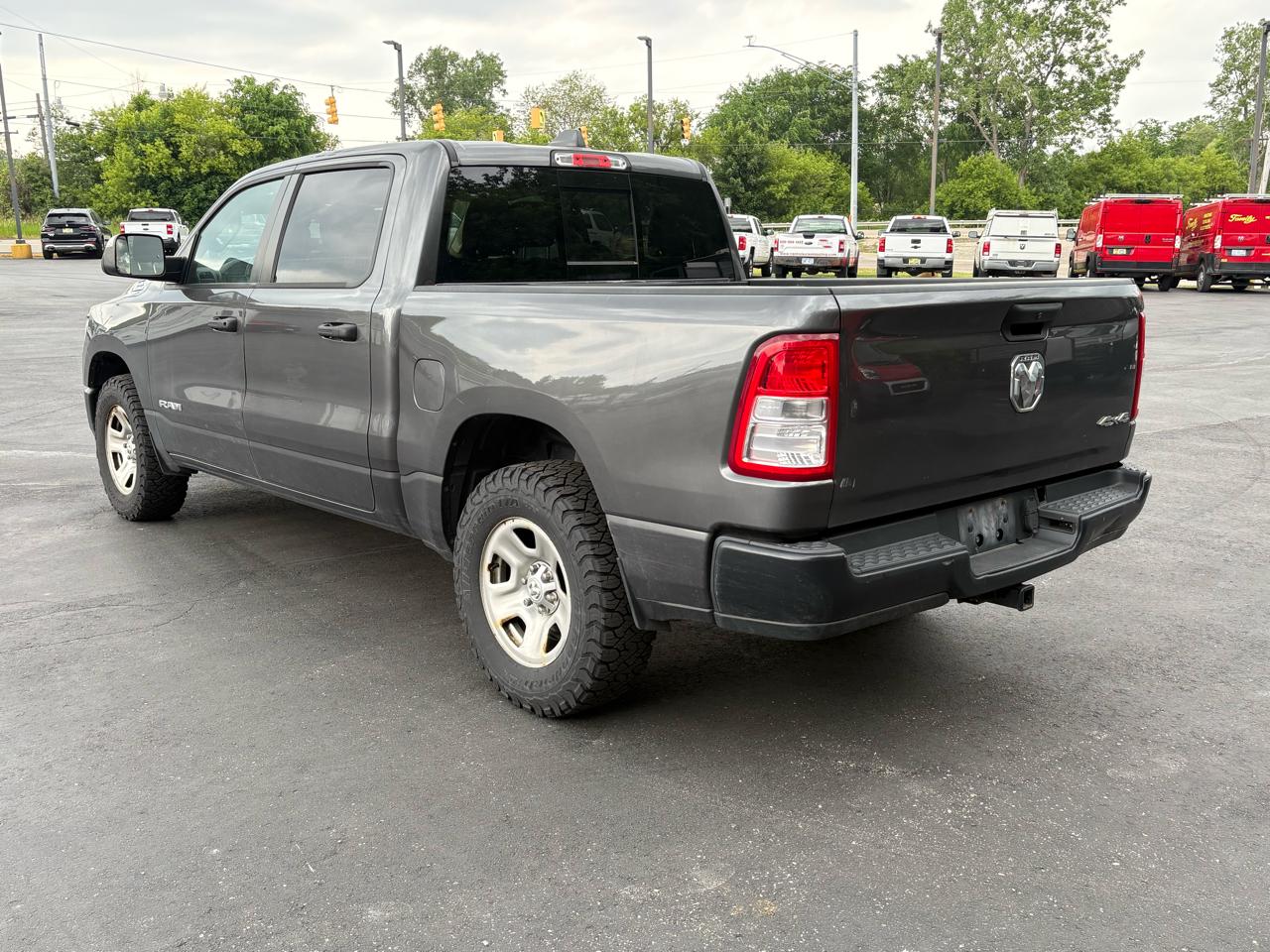 RAM 1500 Tradesman 4x4 Crew Cab 5'7" Box 2019
