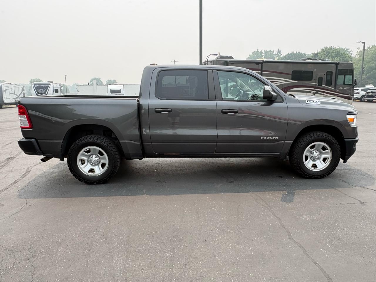 RAM 1500 Tradesman 4x4 Crew Cab 5'7" Box 2019