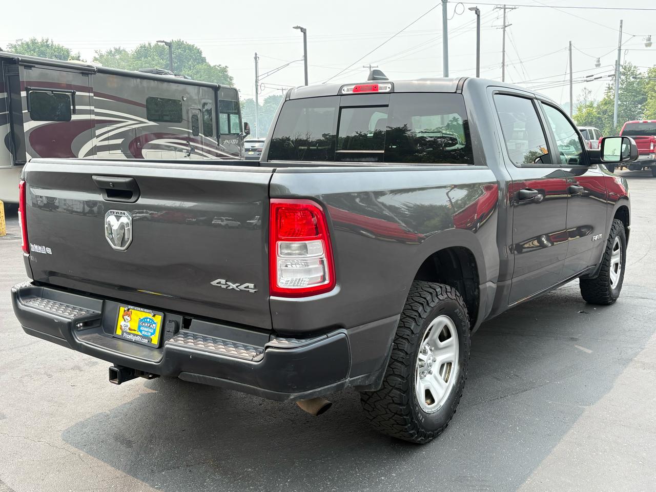 RAM 1500 Tradesman 4x4 Crew Cab 5'7" Box 2019