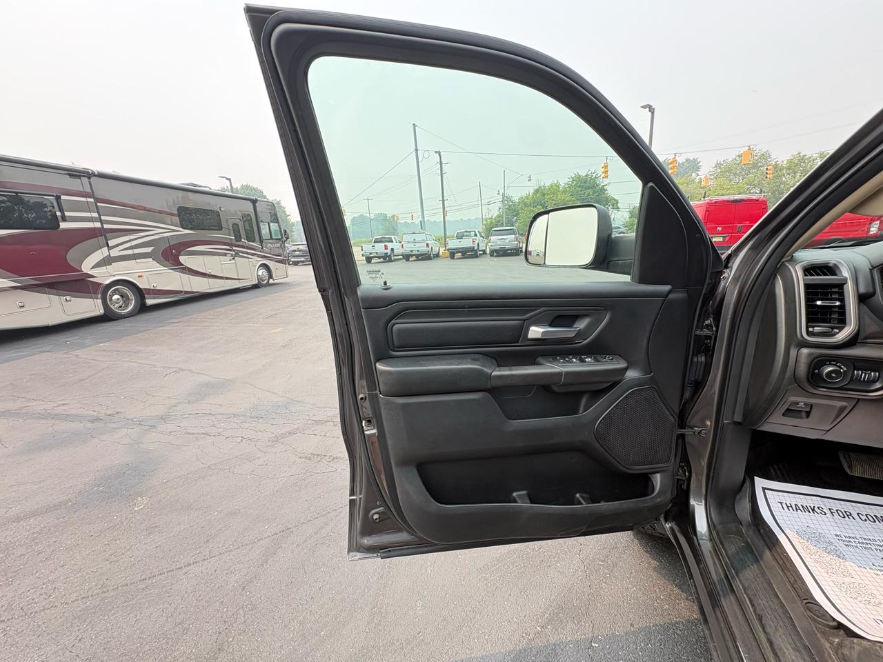 RAM 1500 Tradesman 4x4 Crew Cab 5'7" Box 2019