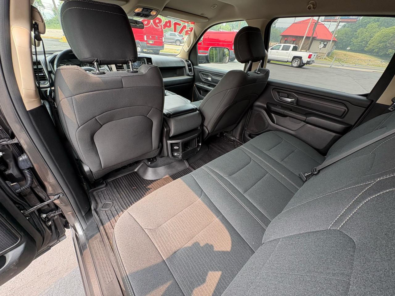 RAM 1500 Tradesman 4x4 Crew Cab 5'7" Box 2019