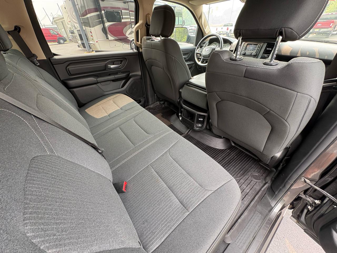 RAM 1500 Tradesman 4x4 Crew Cab 5'7" Box 2019