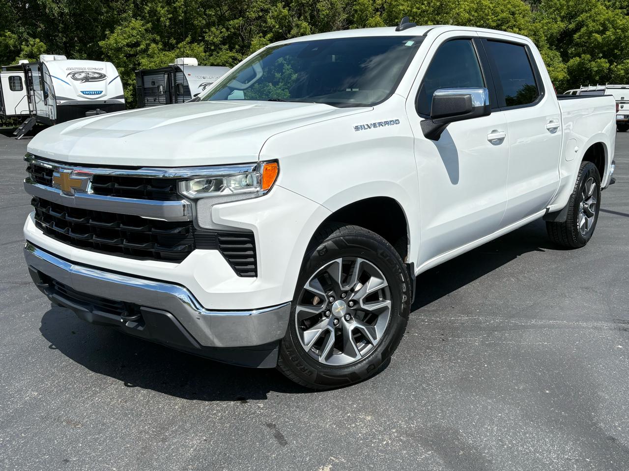 2022 Chevrolet Silverado 1500 4WD Crew Cab 147" LT w/1LT
