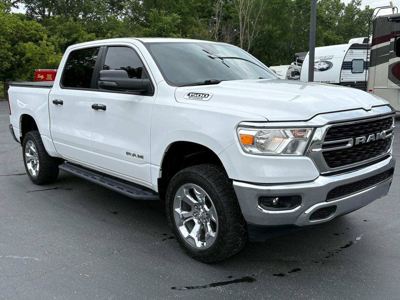 RAM 1500 Big Horn 4x4 Crew Cab 5'7" Box 2023