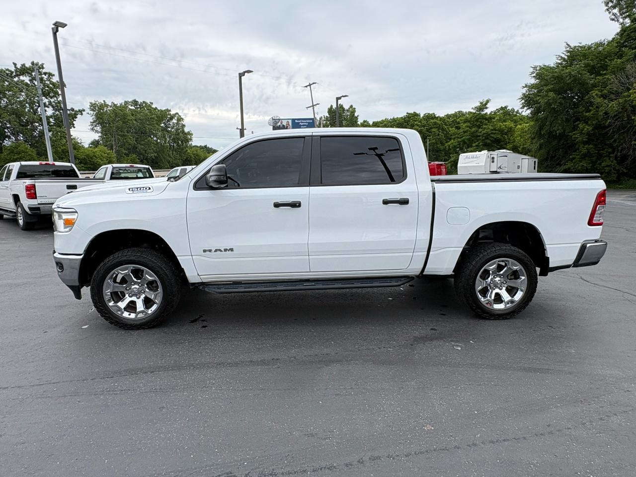 RAM 1500 Big Horn 4x4 Crew Cab 5'7" Box 2023