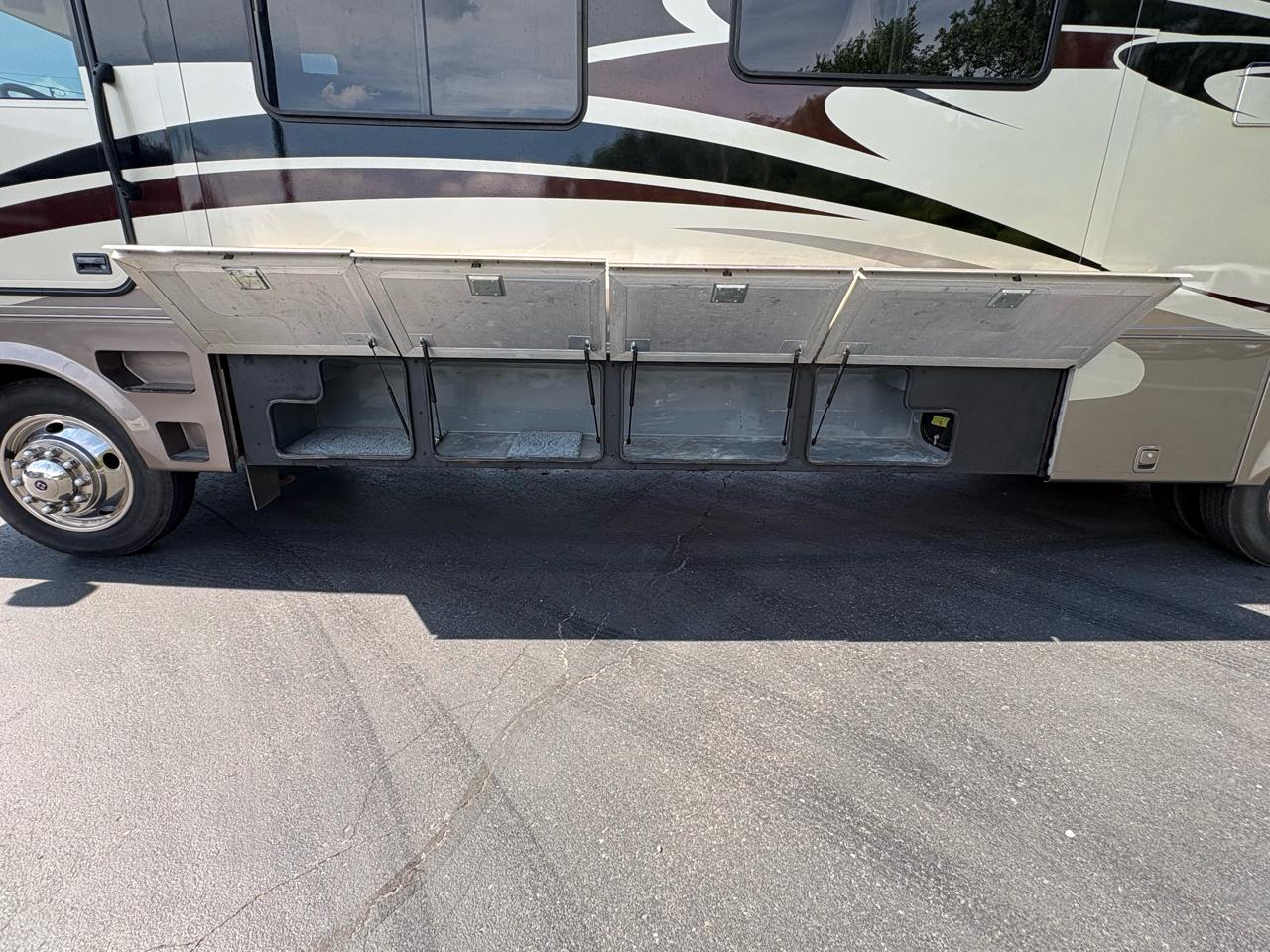 Tiffin Motorhomes Allegro  2008