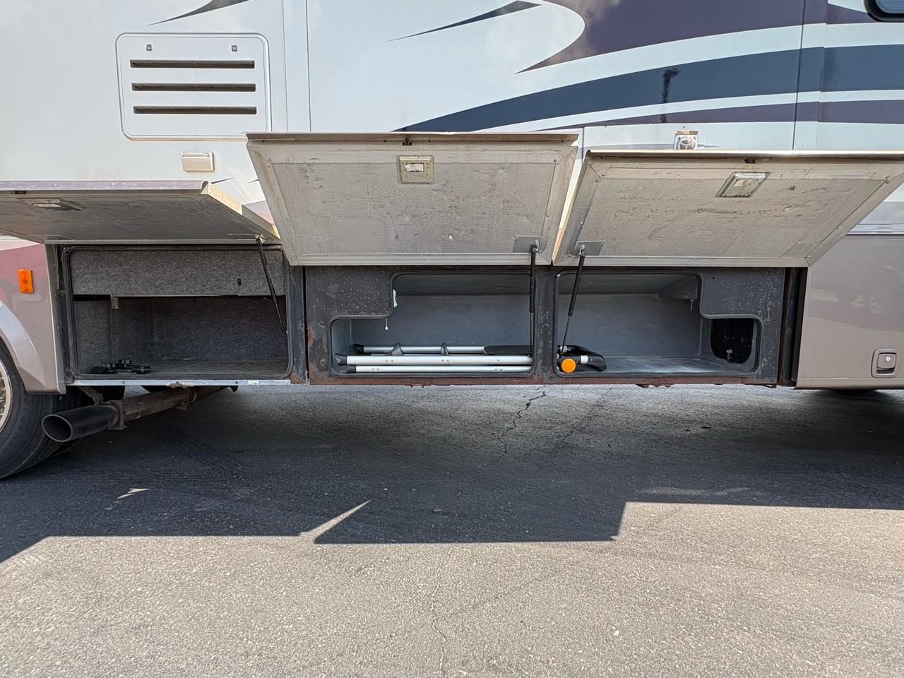 Tiffin Motorhomes Allegro  2008