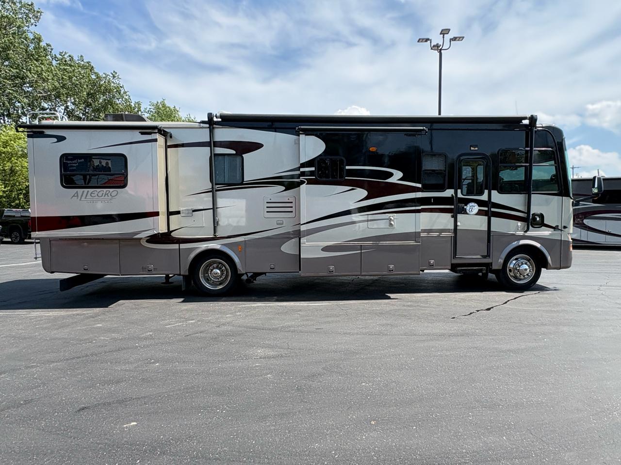 Tiffin Motorhomes Allegro  2008