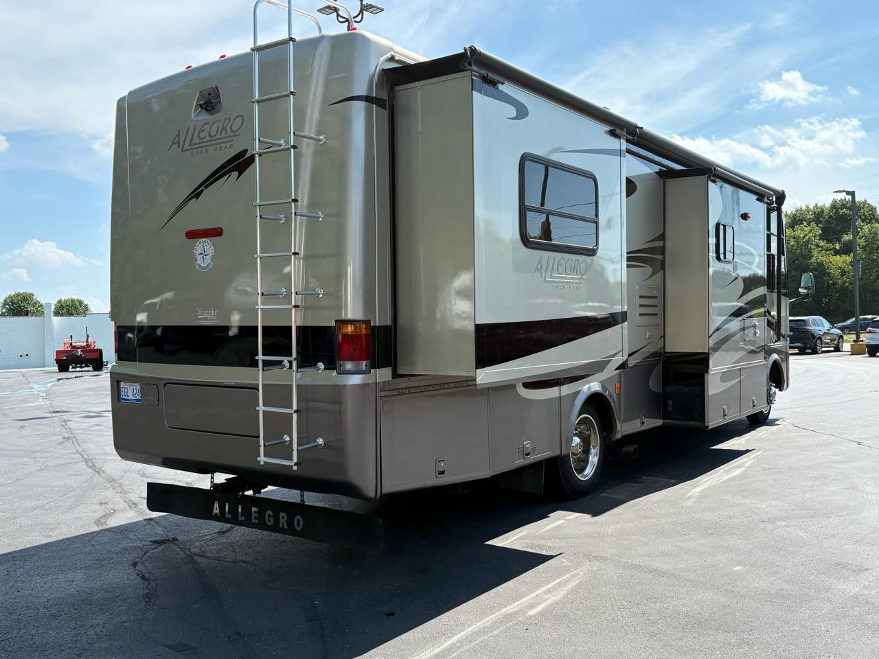 Tiffin Motorhomes Allegro  2008