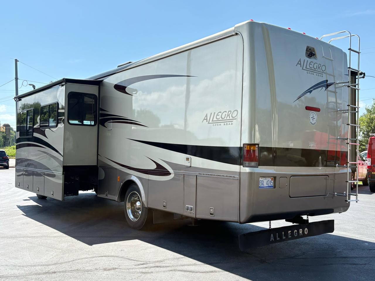 Tiffin Motorhomes Allegro  2008