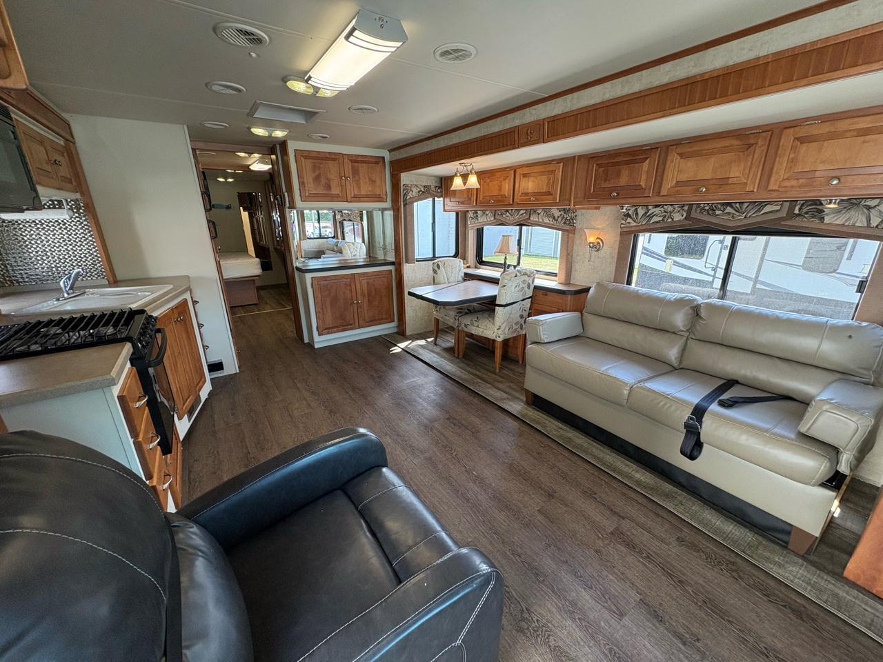 Tiffin Motorhomes Allegro  2008