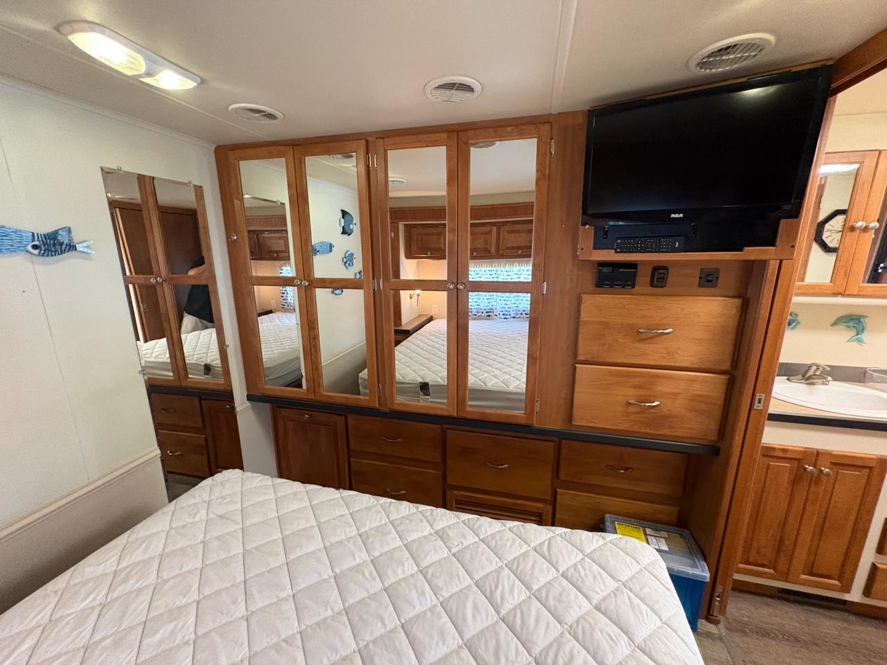 Tiffin Motorhomes Allegro  2008