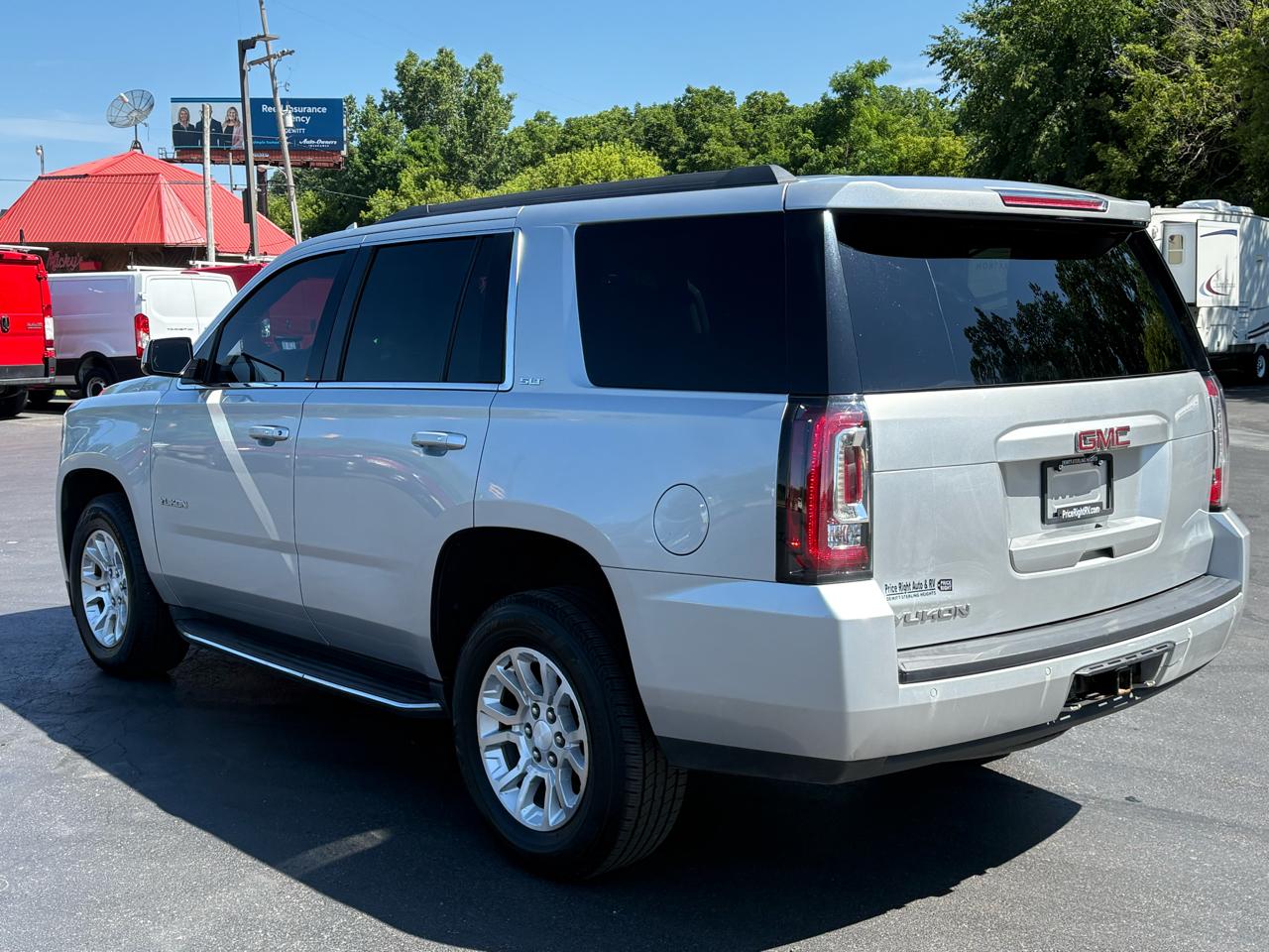 GMC Yukon 4WD 4dr SLT 2017