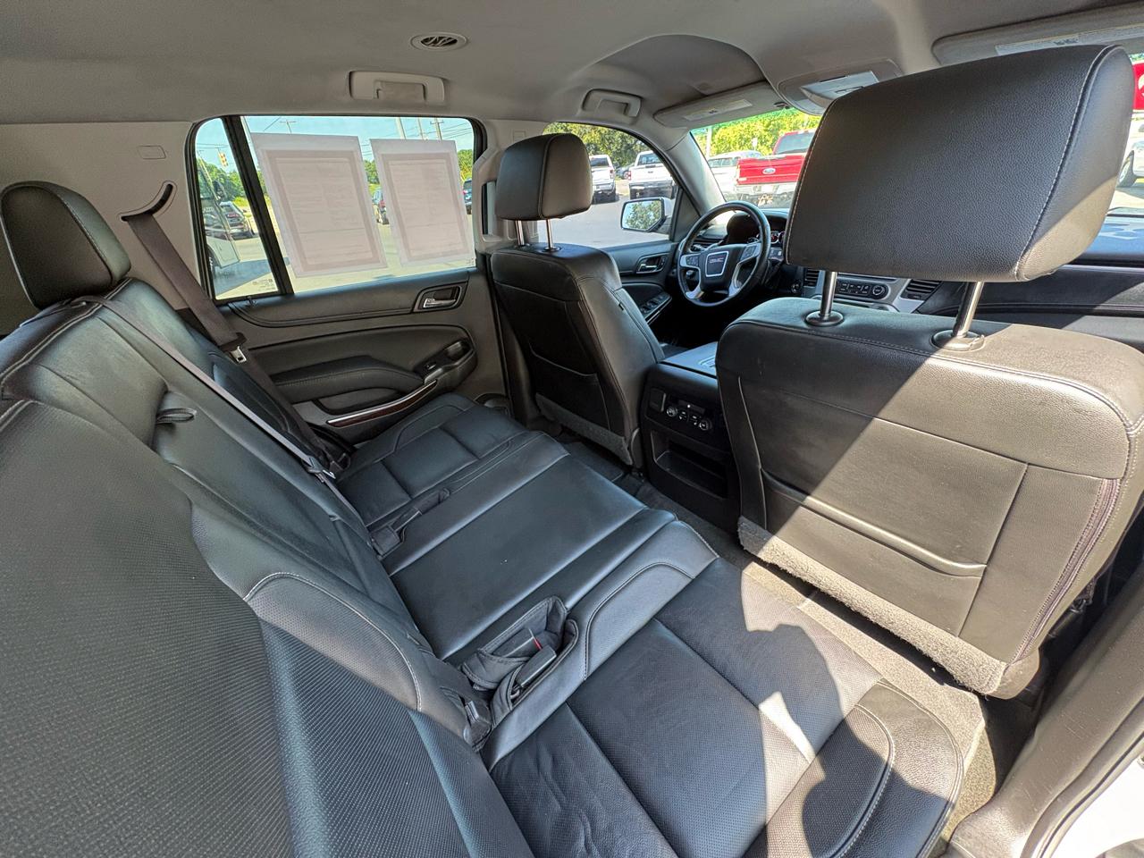 GMC Yukon 4WD 4dr SLT 2017