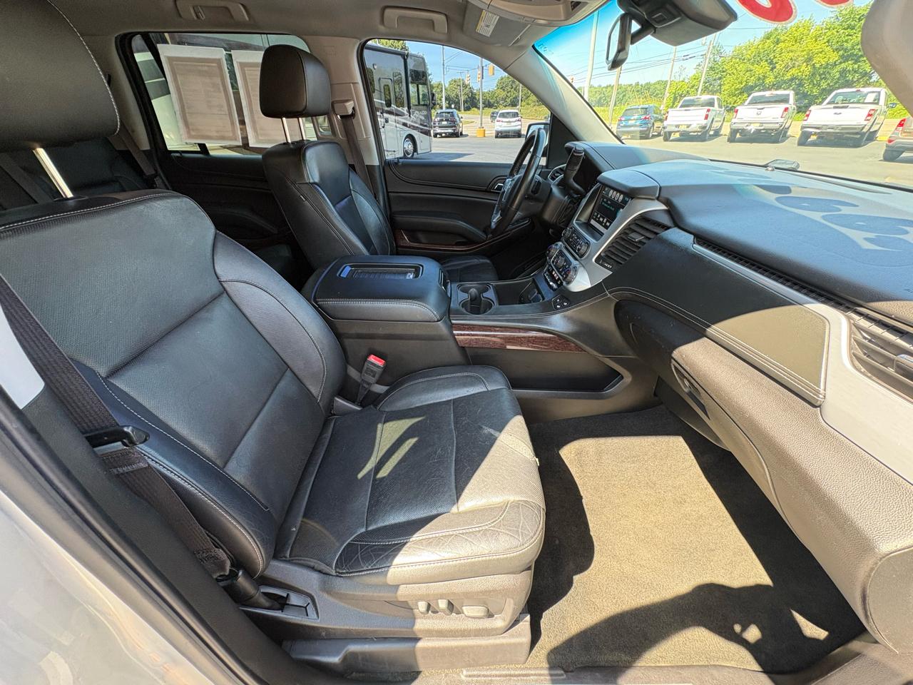 GMC Yukon 4WD 4dr SLT 2017