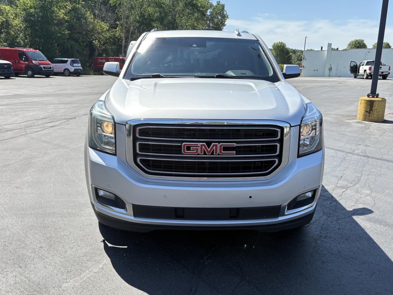 GMC Yukon 4WD 4dr SLT 2017