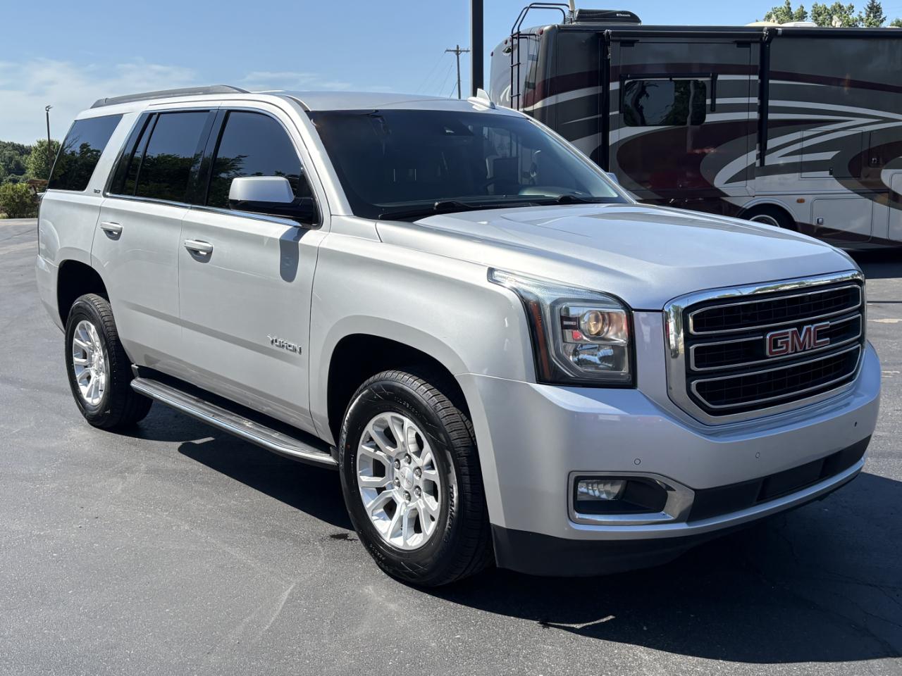 GMC Yukon 4WD 4dr SLT 2017