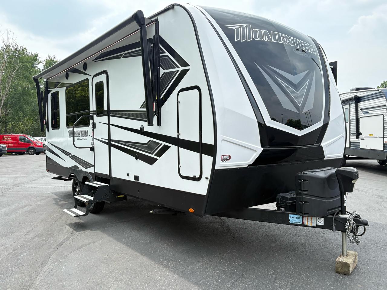 2021 Grand Design Momentum 21G