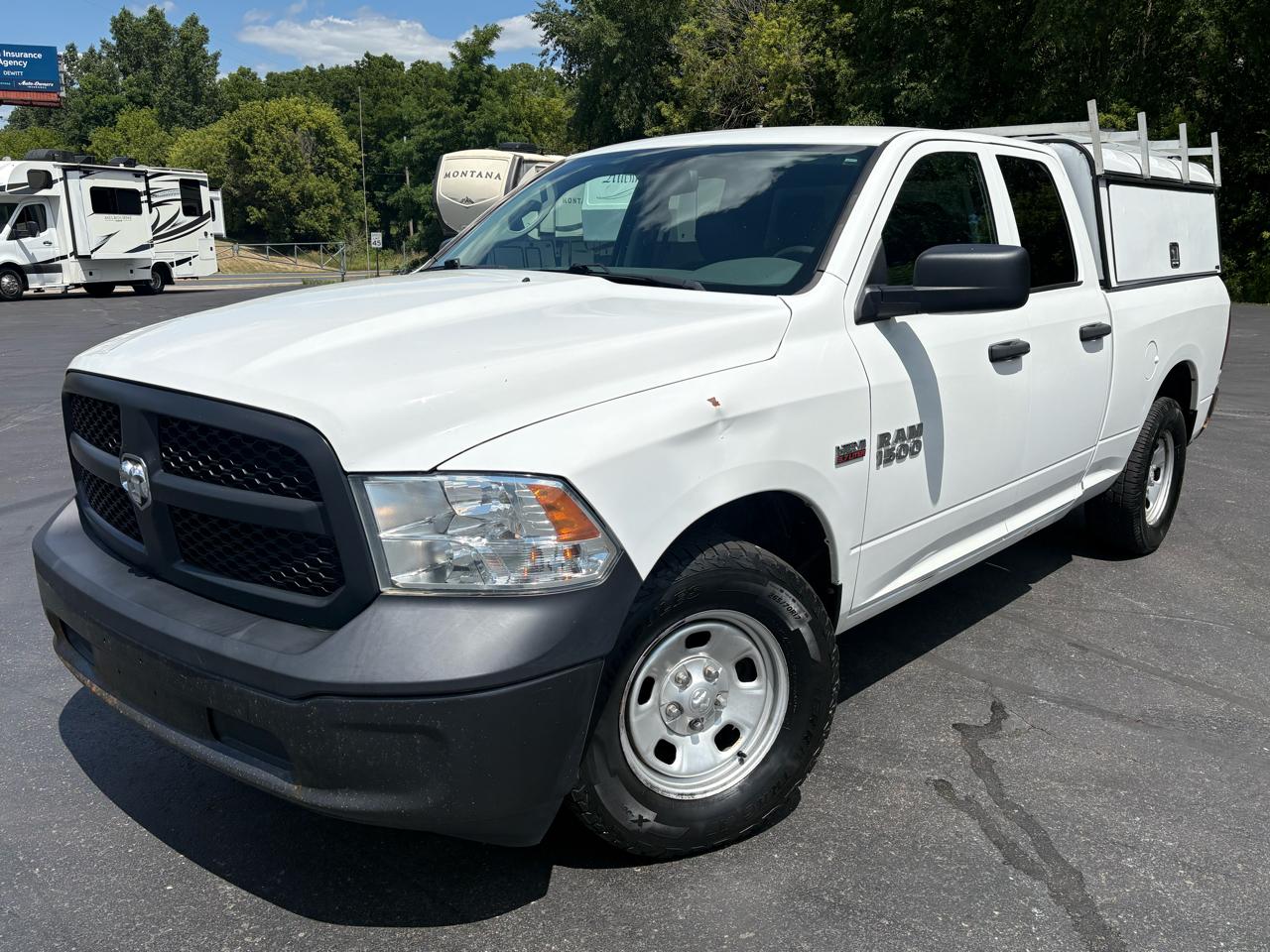 RAM 1500 Tradesman 4x2 Quad Cab 6'4" Box 2018